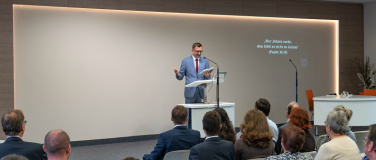 Event-Image for 'Bibl. Vortrag: Warum Gott unser ganzes Vertrauen verdient'